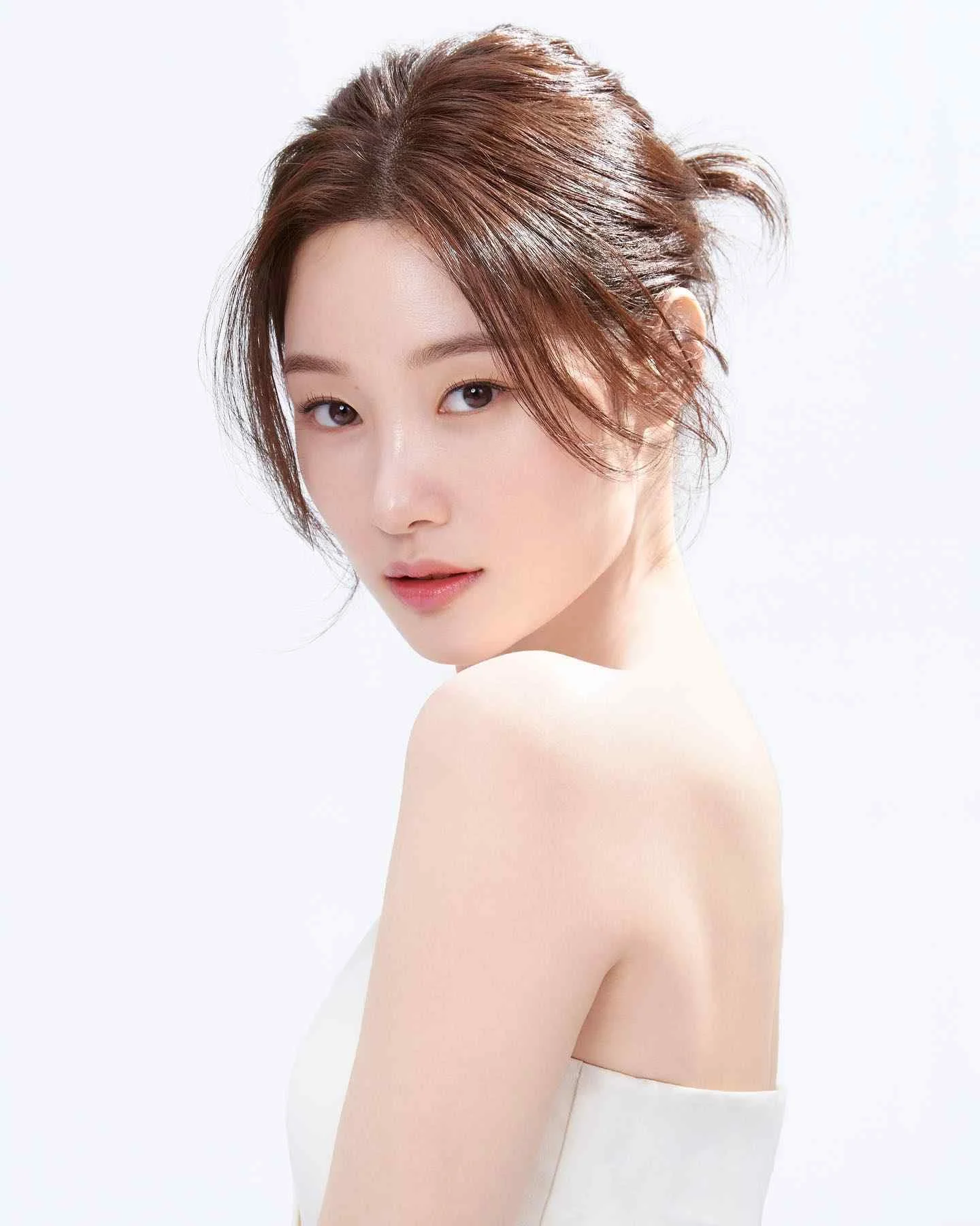 Jung Chae Yeon - jung-chae-yeon-hot-35.webp